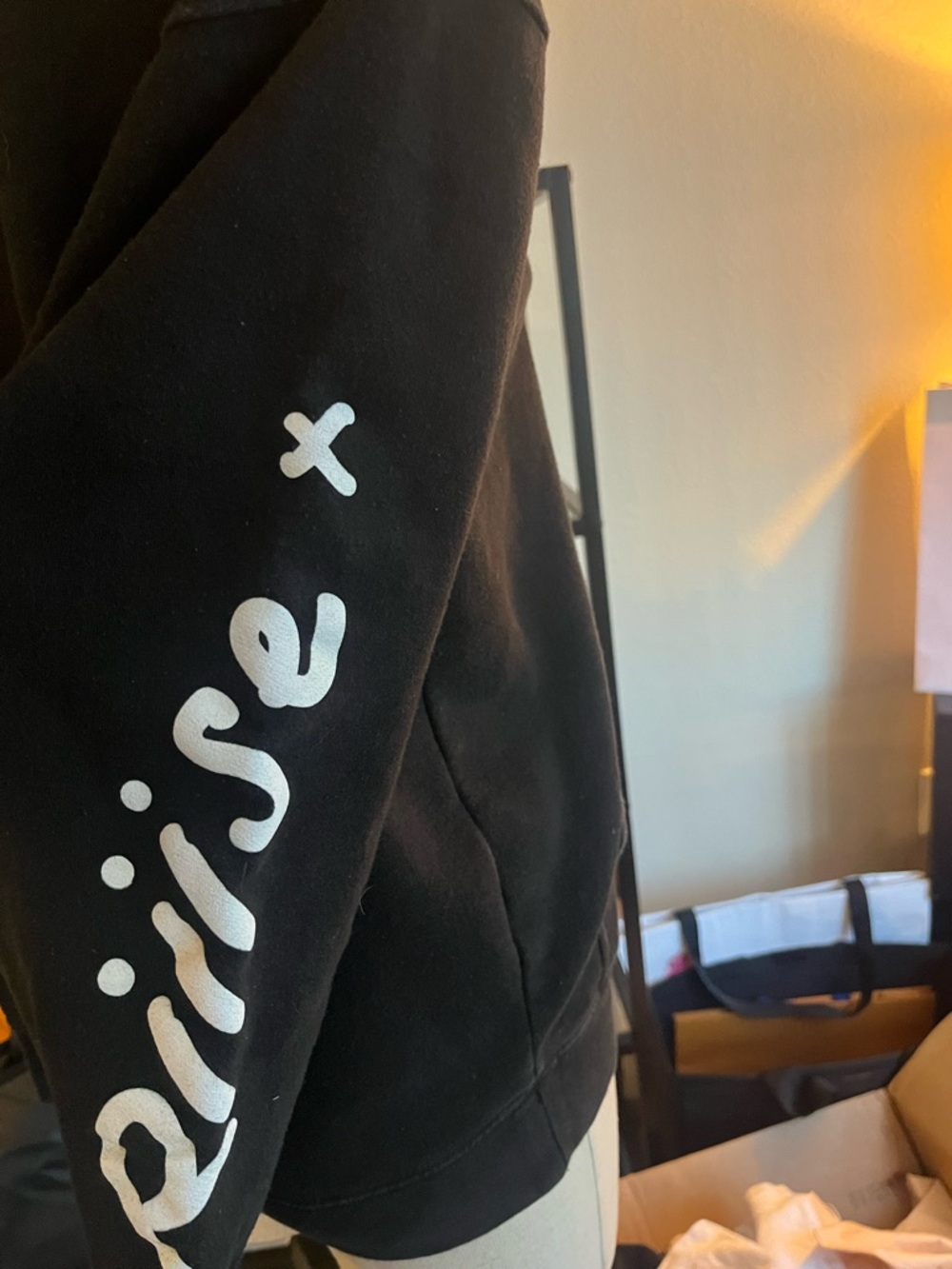 KYLIE JENNER (Rise & Shine ) HOODIE size small ☀️☀️☀️☀️☀️☀️ - Picture 5 of 8